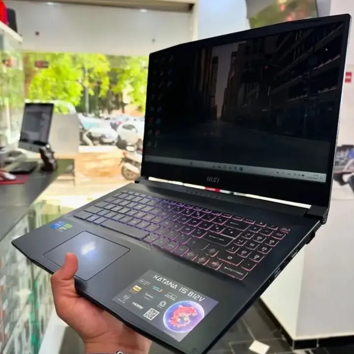 MSI KATANA 15 B12V - Gambar 2
