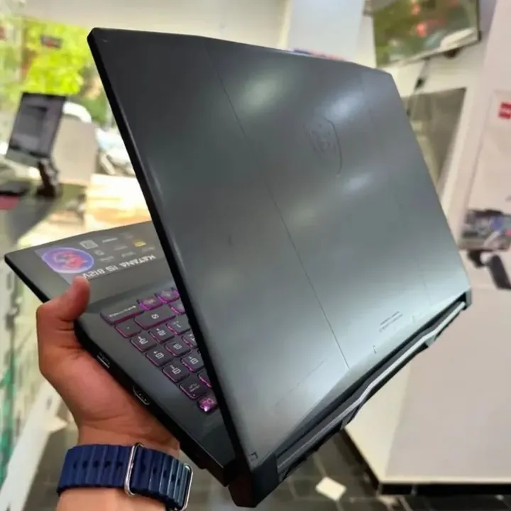 MSI KATANA 15 B12V - Gambar 4