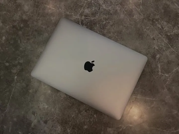 Macbook Air M2 - Gambar 5